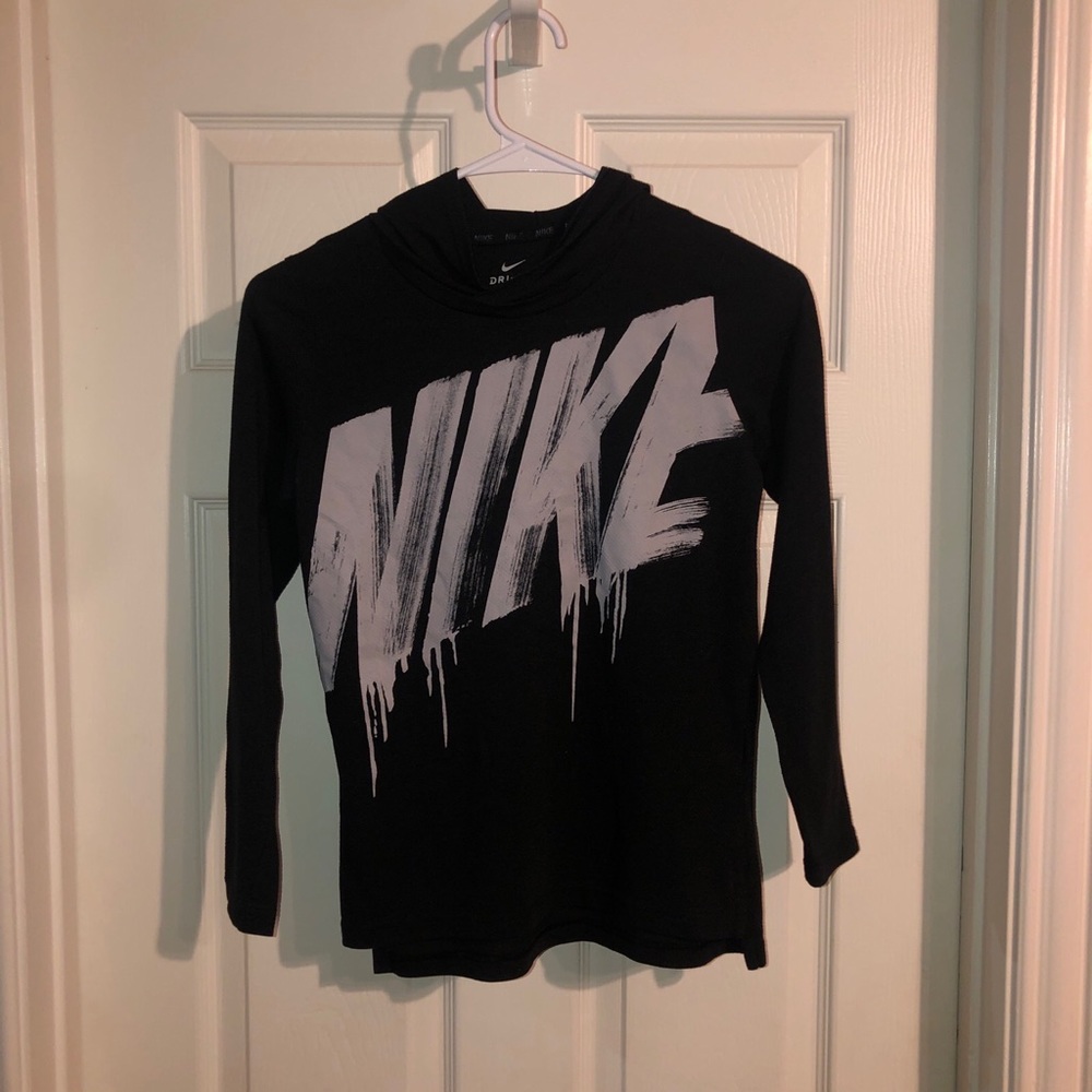 Nike light weight Dry Fit boys hoodie size medium